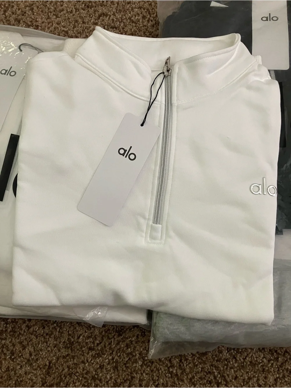 ALO Yoga quarter zip accolade Sweatshirt